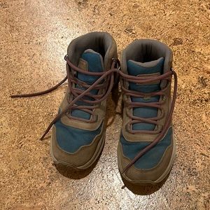 Merrell Hiking Boots Like New-size 3